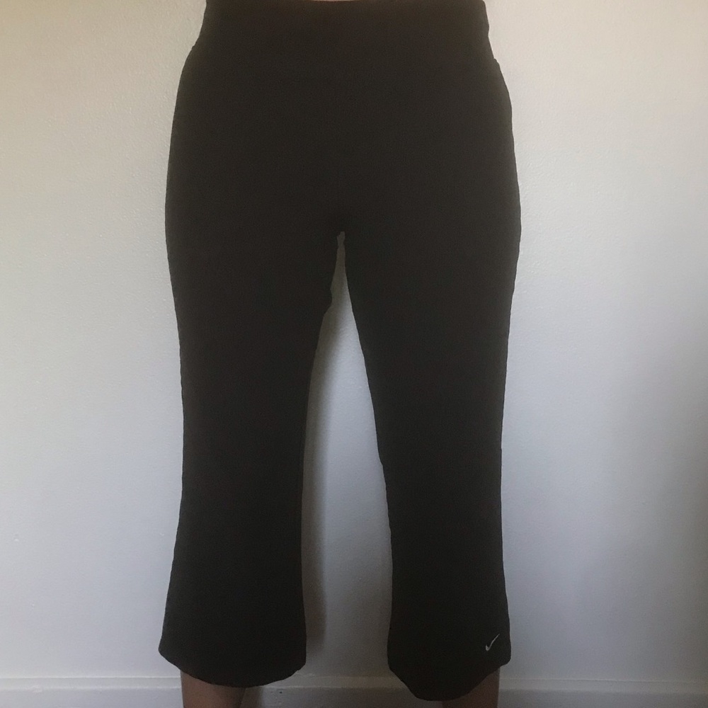 Nike Dri-Fit Flared Capris